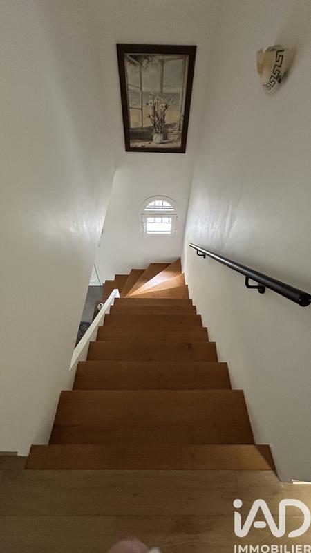 Maison - 186 m² - 7 pièces