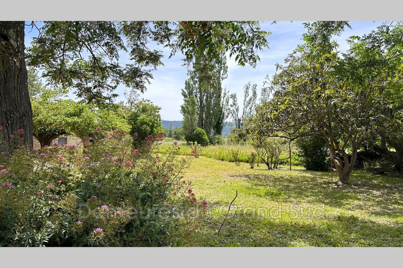 Mas - 332 m² - 10 pièces