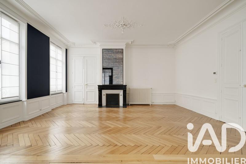 Appartement - 304 m² - 8 pièces
