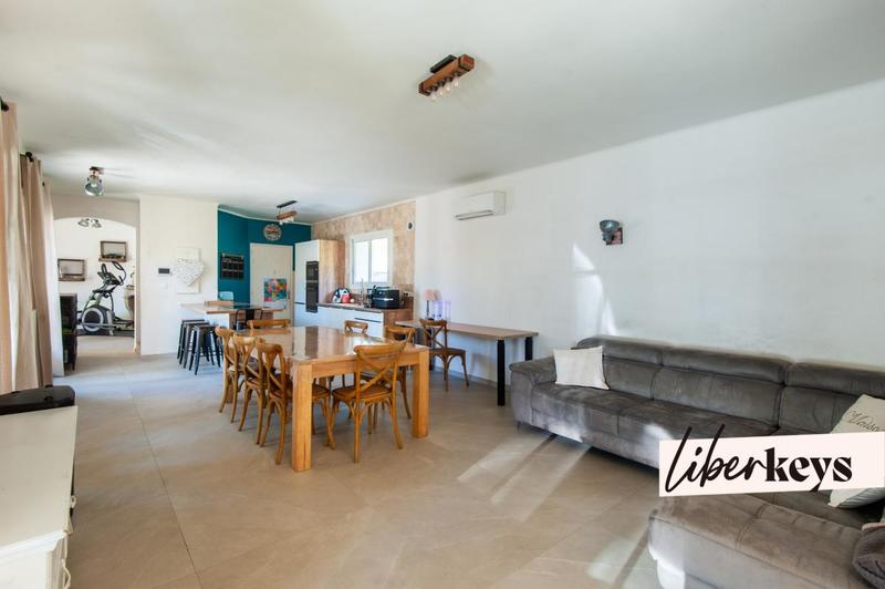 Maison - 172 m² - 6 pièces