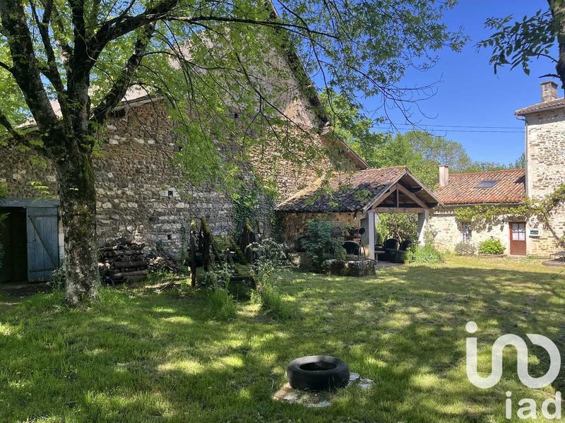 Maison - 630 m² - 20 pièces