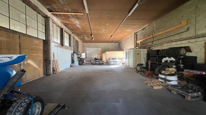 Maison - 789 m² - 4 pièces