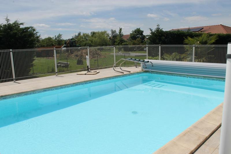 Maison - 256 m² - 7 pièces