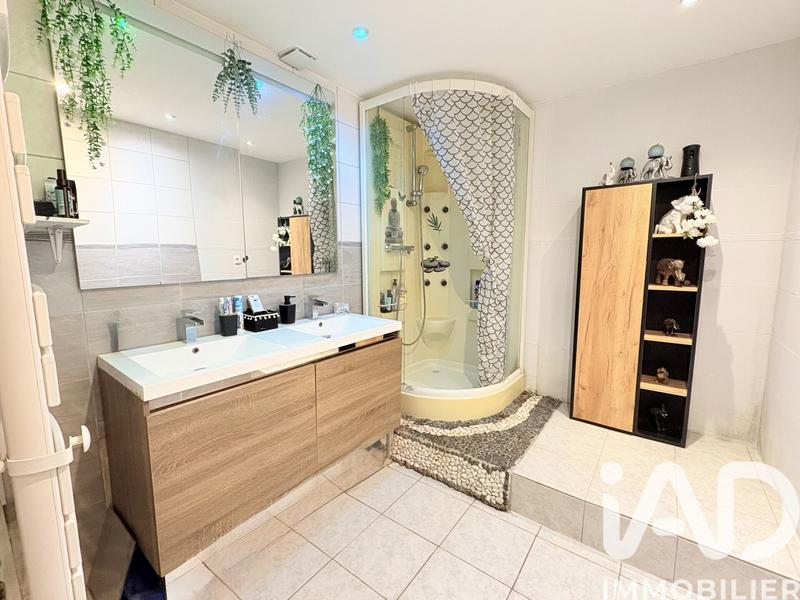 Maison de village - 193 m² - 7 pièces