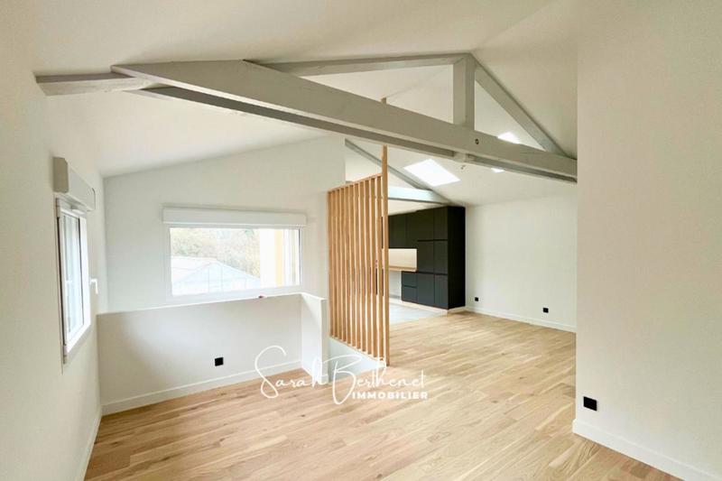 Appartement - 97 m² - 4 pièces