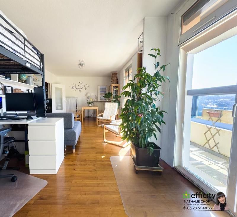 Appartement - 83 m² - 4 pièces