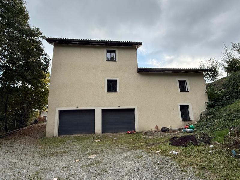 Maison - 152 m² - 6 pièces