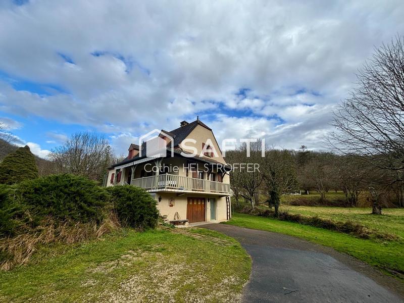 Maison - 171 m² - 6 pièces