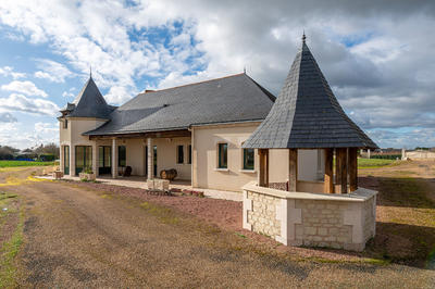 Maison - 216 m² - 6 pièces