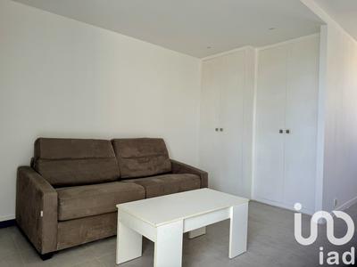 Studio - 30 m² - 1 pièce