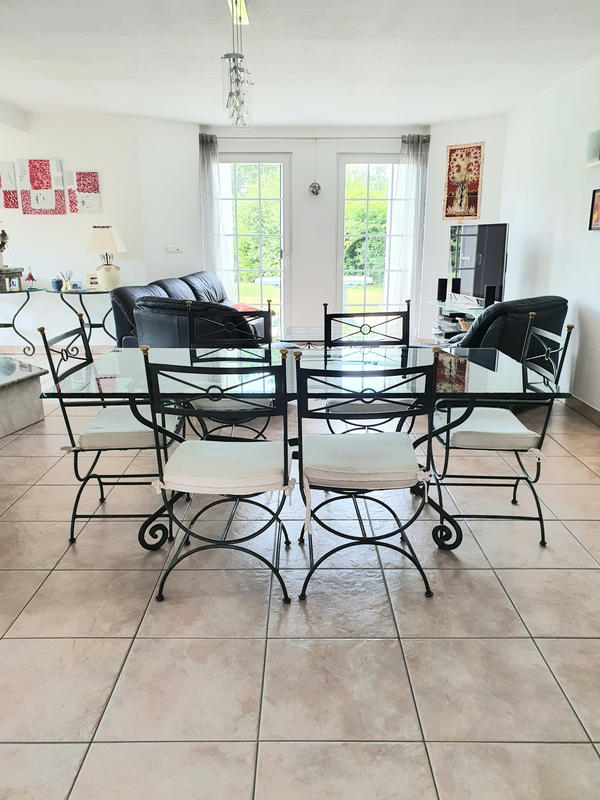 Maison - 230 m² - 8 pièces