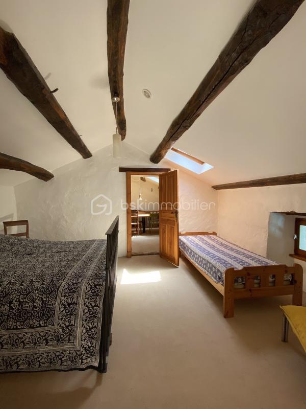 Propriété - 165 m² - 8 pièces