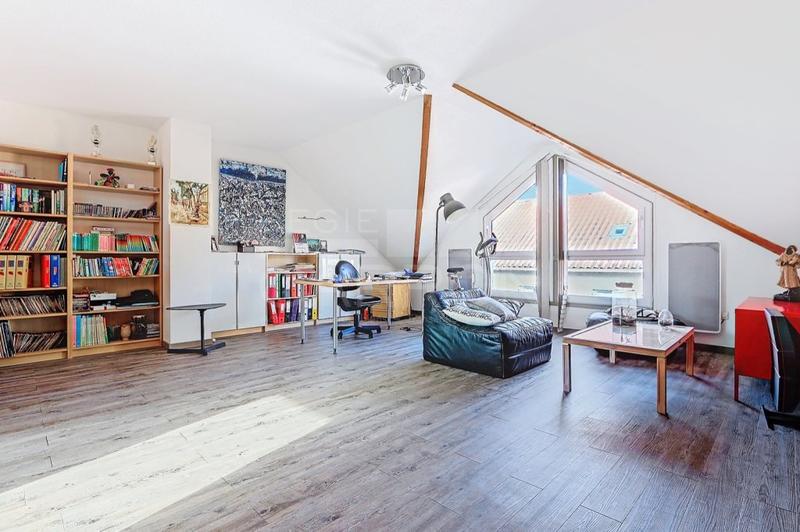 Appartement - 178 m² - 7 pièces