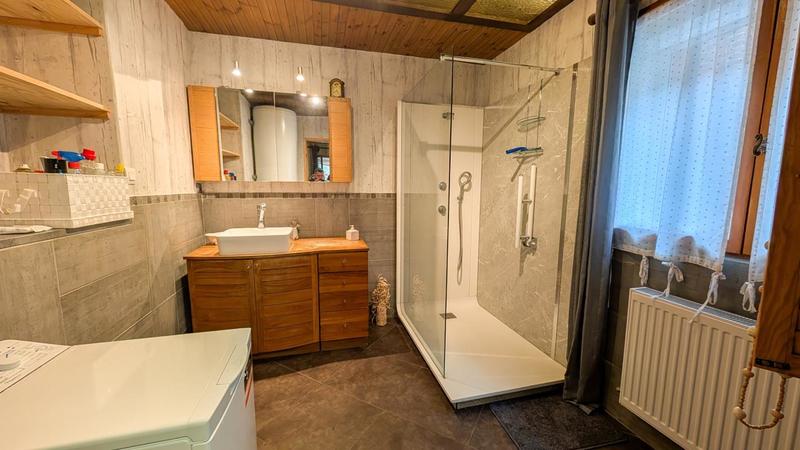 Maison - 167 m² - 8 pièces