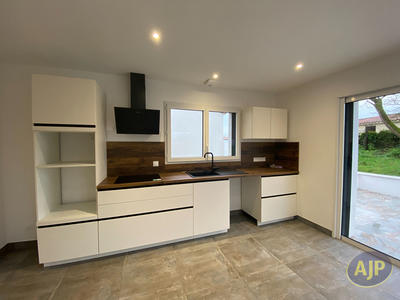 Maison - 87 m² - 4 pièces