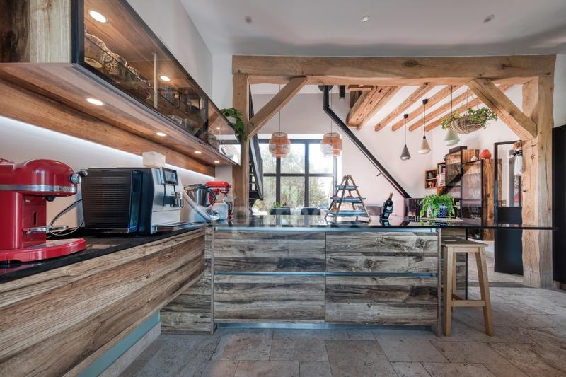 Maison - 215 m² - 9 pièces