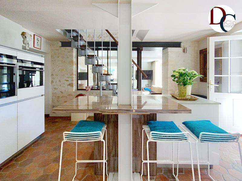 Maison - 190 m² - 10 pièces