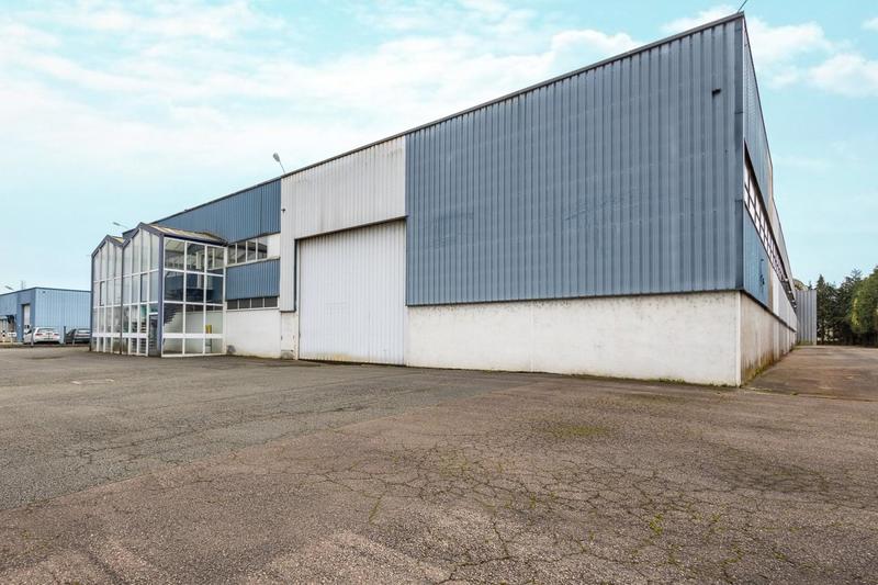 Local commercial - 3 178 m² - 10 pièces