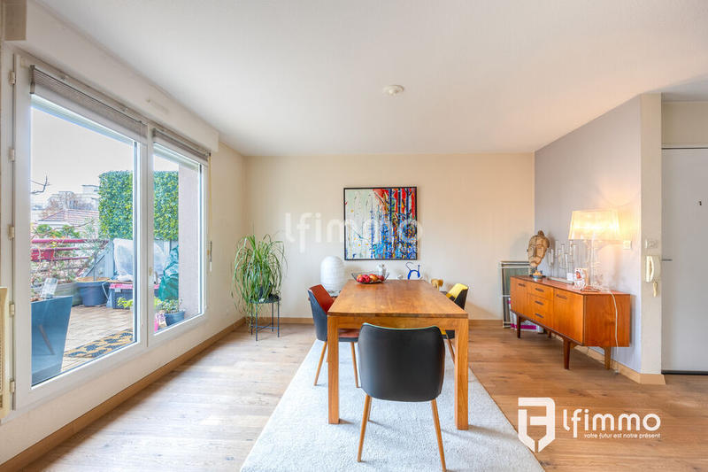 Duplex - 83 m² - 4 pièces