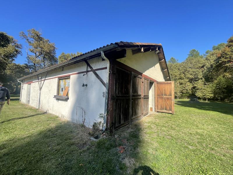 Maison - 280 m² - 6 pièces