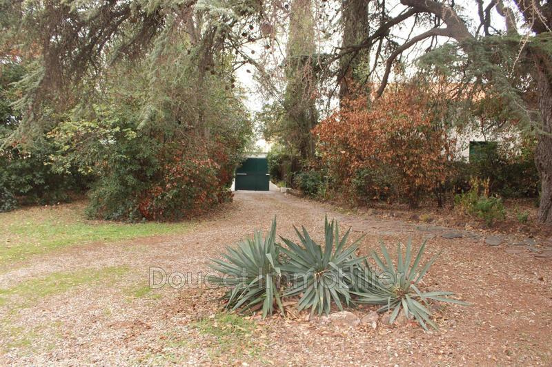 Demeure - 250 m² - 8 pièces