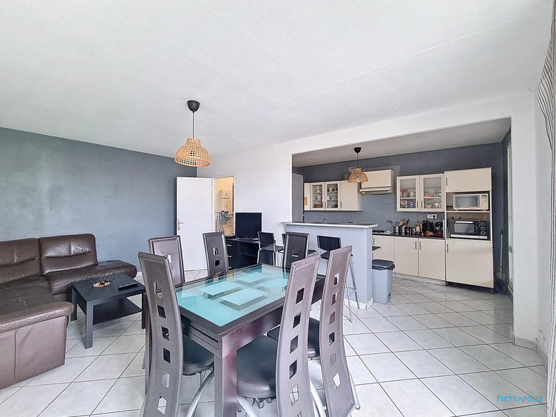 Appartement - 79 m² - 4 pièces