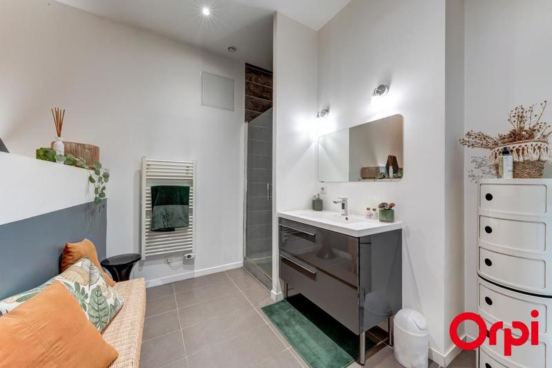 Appartement - 145 m² - 5 pièces