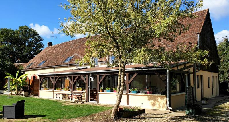 Longère - 370 m² - 10 pièces