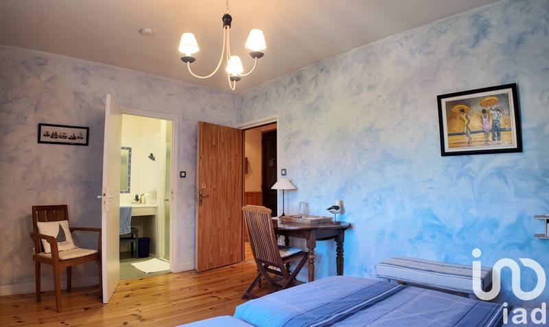 Maison - 380 m² - 9 pièces