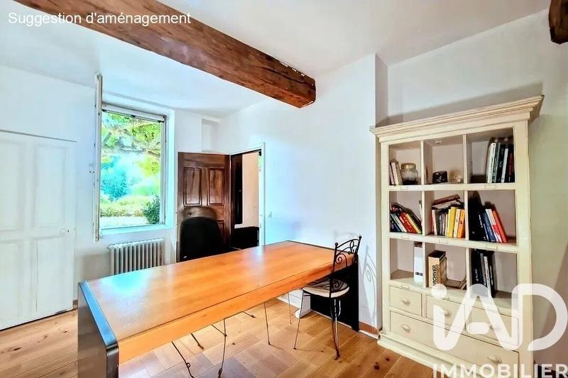Maison - 290 m² - 9 pièces