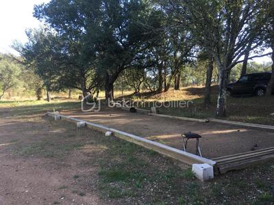 Terrain de loisirs - 280 000 m²