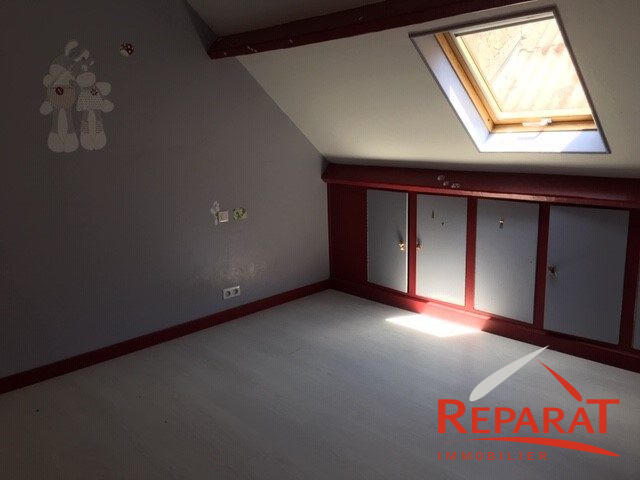 Maison - 177 m² - 7 pièces