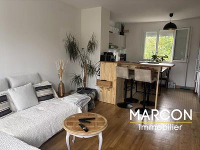 Maison - 91 m² - 5 pièces