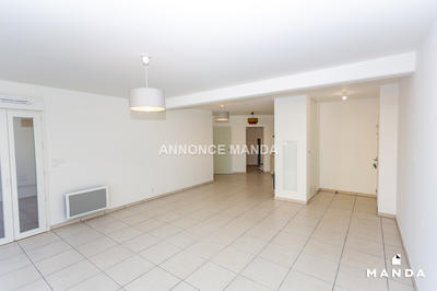 Appartement - 94 m² - 4 pièces