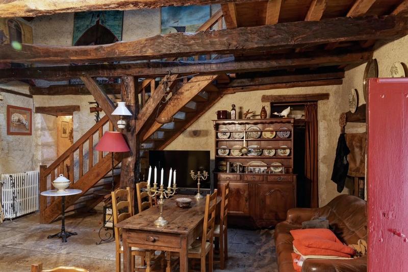 Maison - 360 m² - 8 pièces