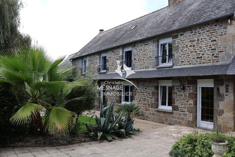 Longère - 280 m² - 8 pièces