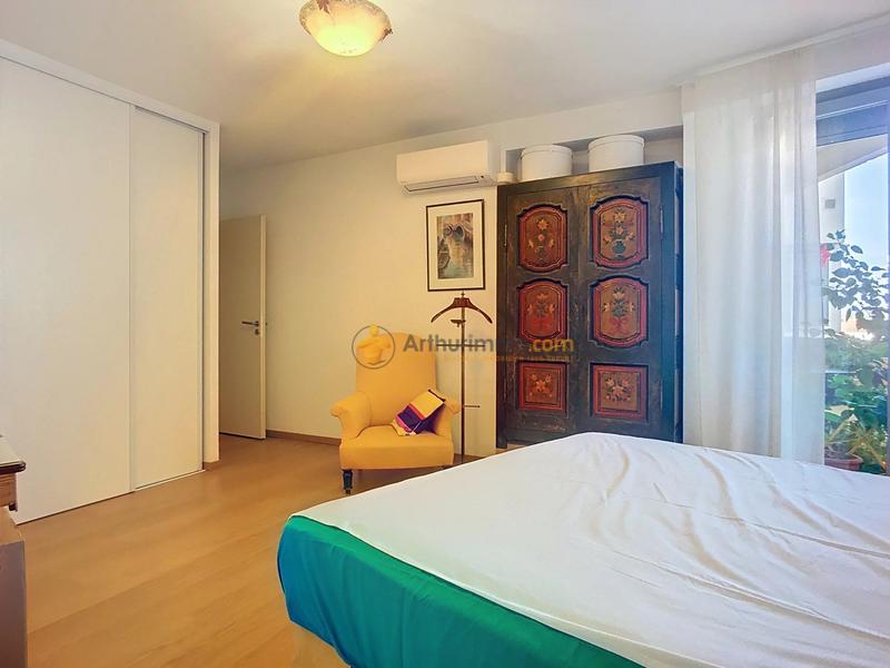 Appartement - 80 m² - 3 pièces