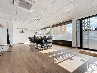 Local commercial - 81 m²