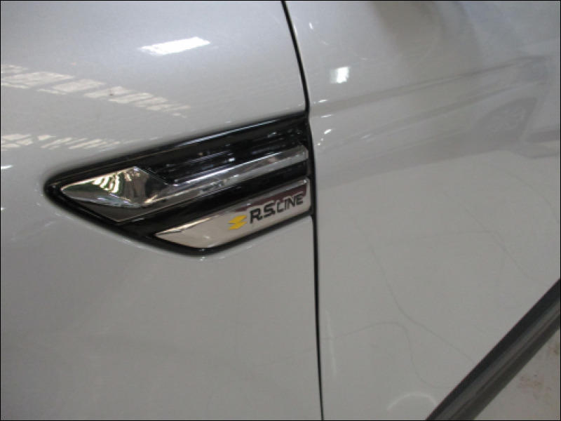 Renault Arkana E-Tech 145 - 21b R.S. Line