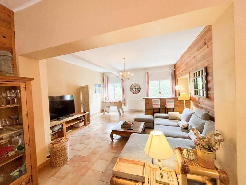 Propriété - 450 m² - 11 pièces