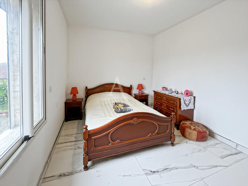 Maison - 122 m² - 6 pièces