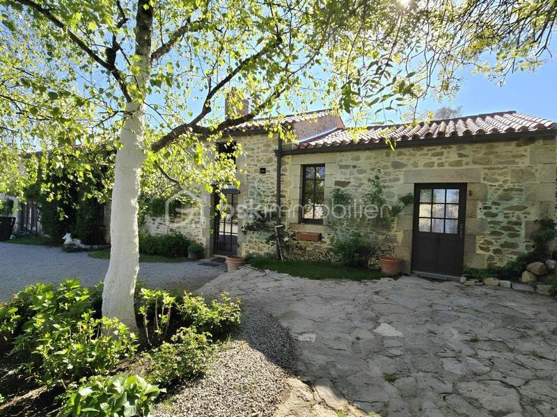 Longère - 200 m² - 7 pièces