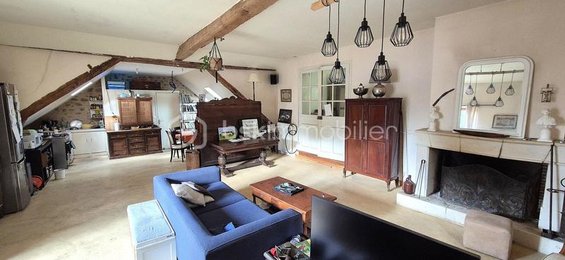 Corps de ferme - 160 m² - 6 pièces