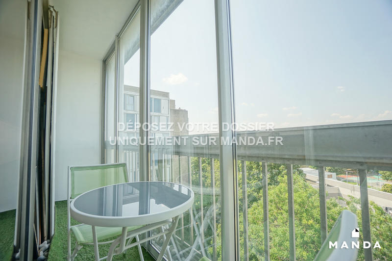 Chambre - 11 m² - 4 pièces