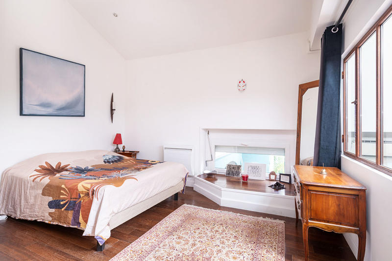 Appartement - 219 m² - 5 pièces