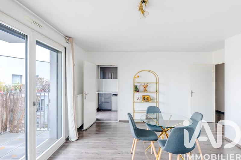 Appartement - 80 m² - 4 pièces