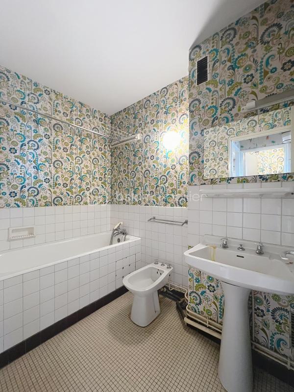 Appartement - 60 m² - 2 pièces