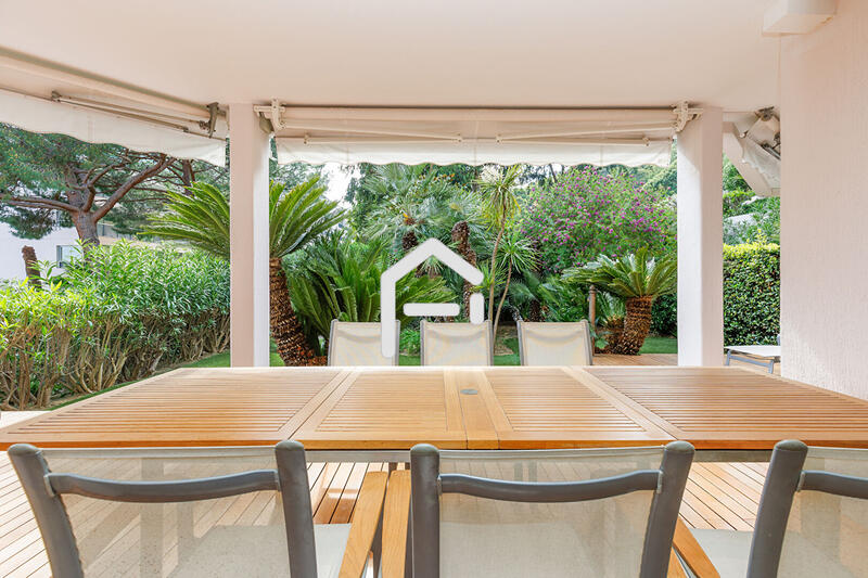 Appartement - 130 m² - 4 pièces