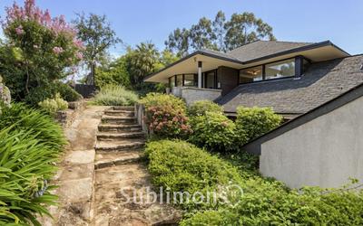 Maison contemporaine - 240 m² - 9 pièces