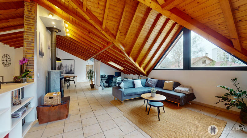 Maison - 263 m² - 5 pièces